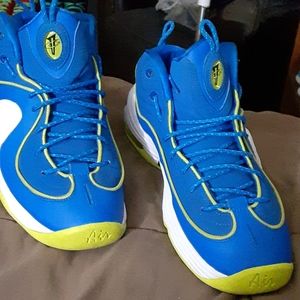 NIKE AIR PENNY II LE SPRITE SHOE